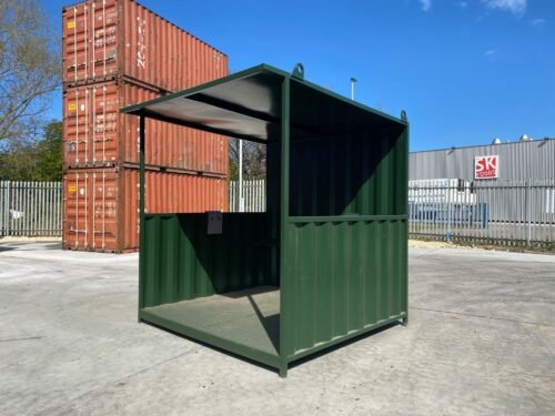 5ft x 8ft Outdoor Smoking Shelter with Polycarbonate Roof and Steel Frame